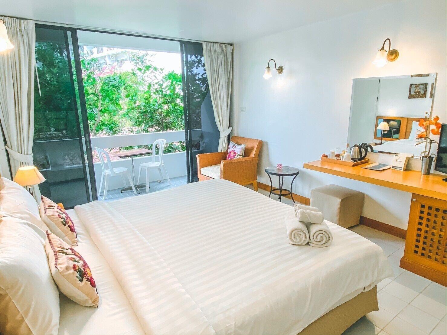 הואה הין Nern Chalet Beachfront Hotel מראה חיצוני תמונה